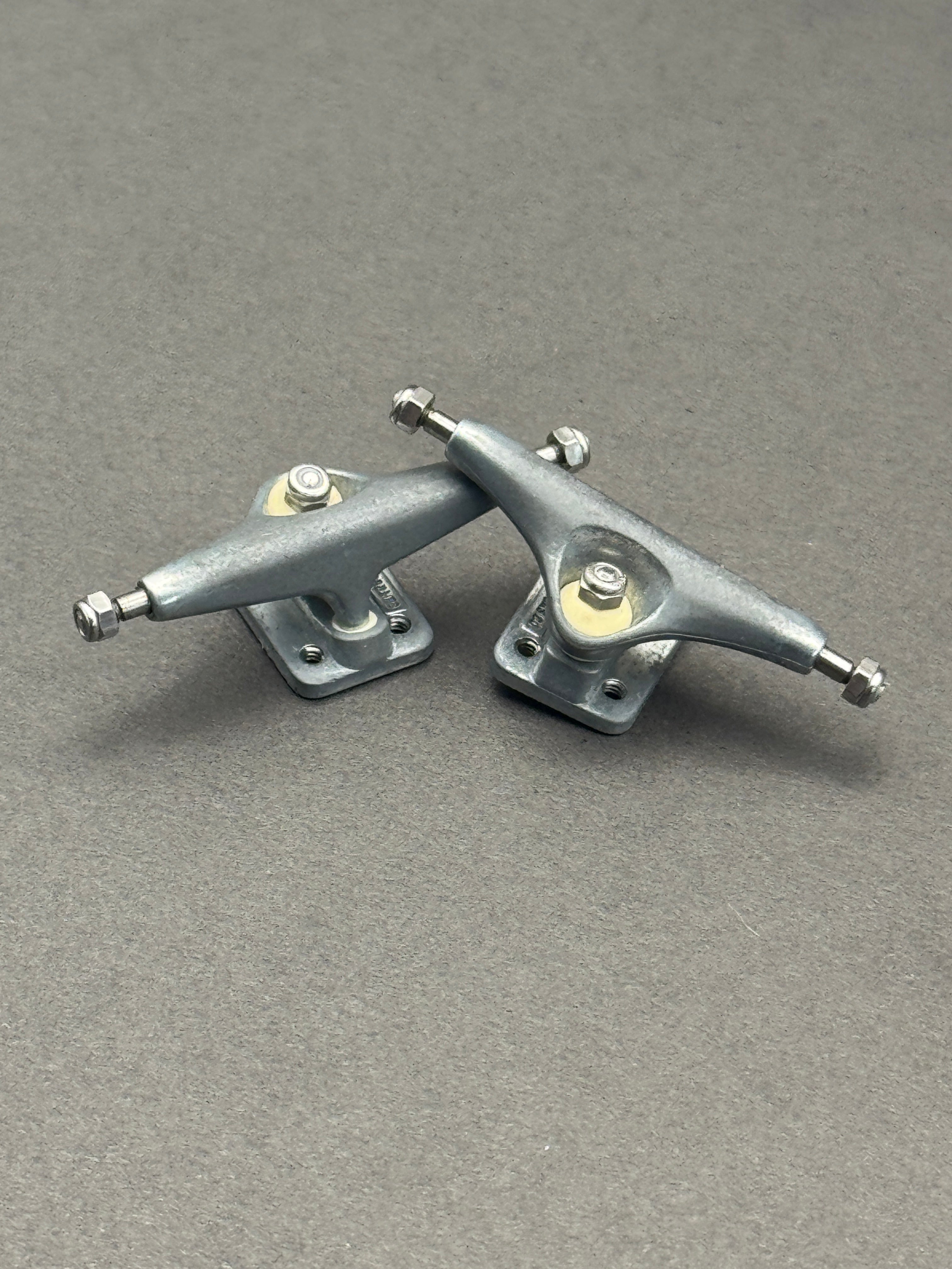 SB Trucks Co. 32mm Raw - Mild