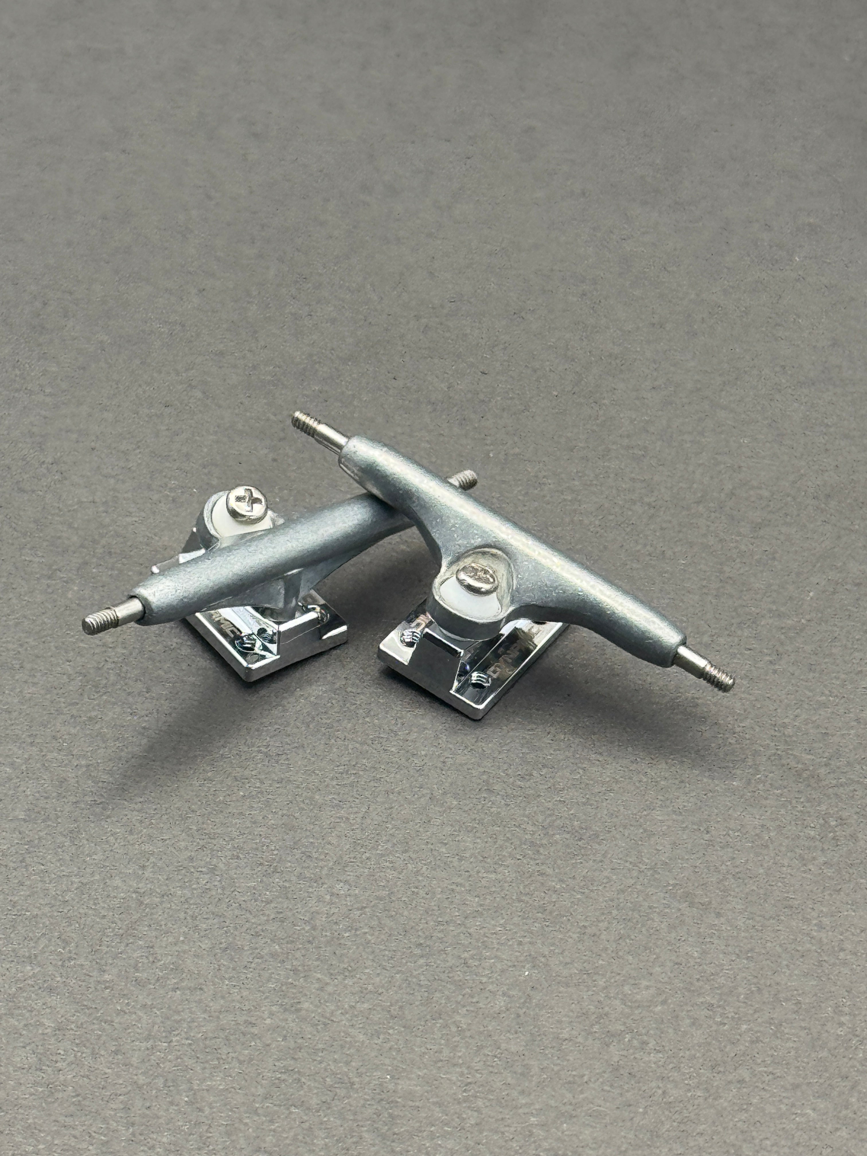 Dynamic 36mm Raw/Chrome - Fresh