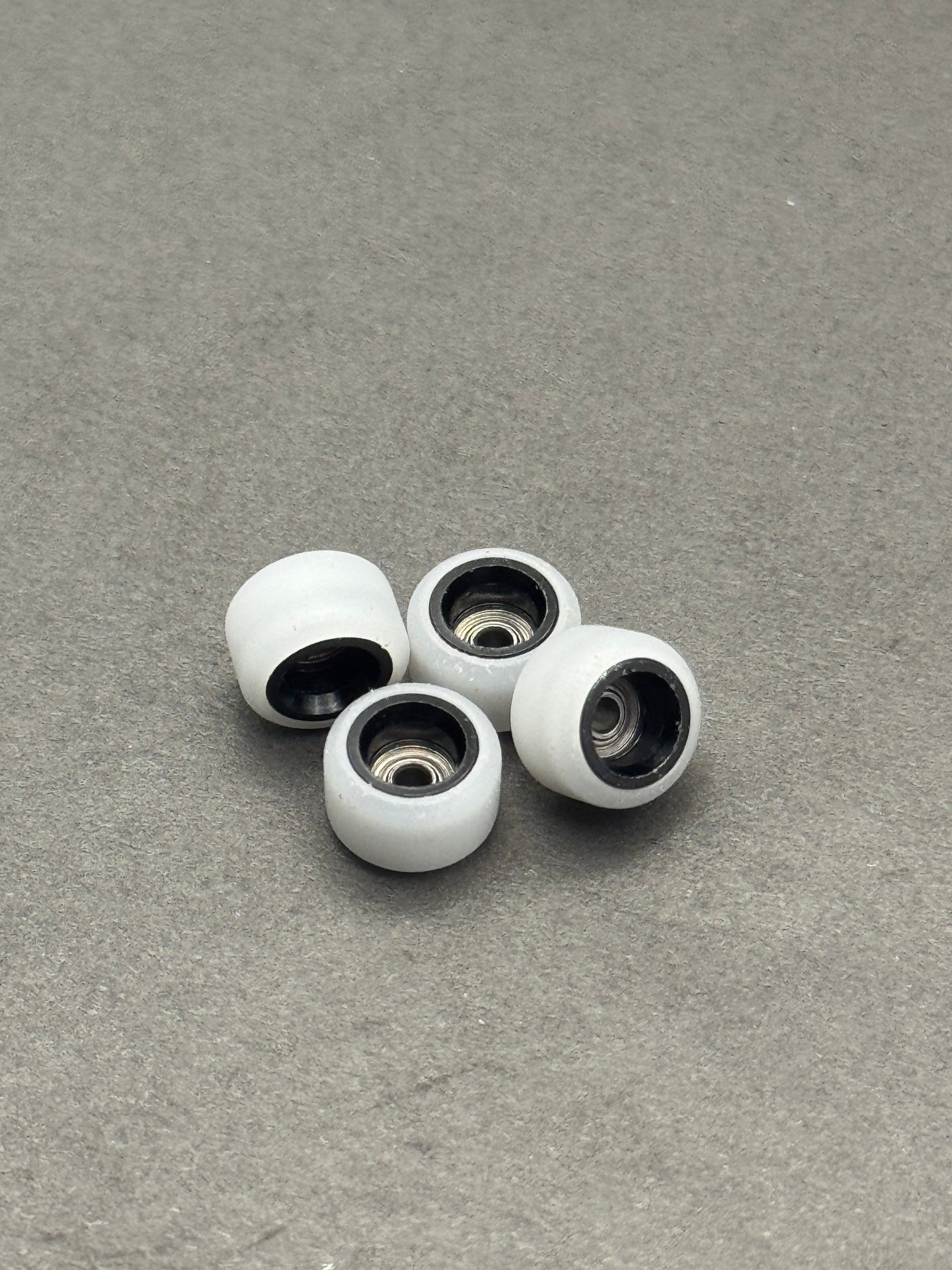 Flatface Dual Duro White/Black - Skated