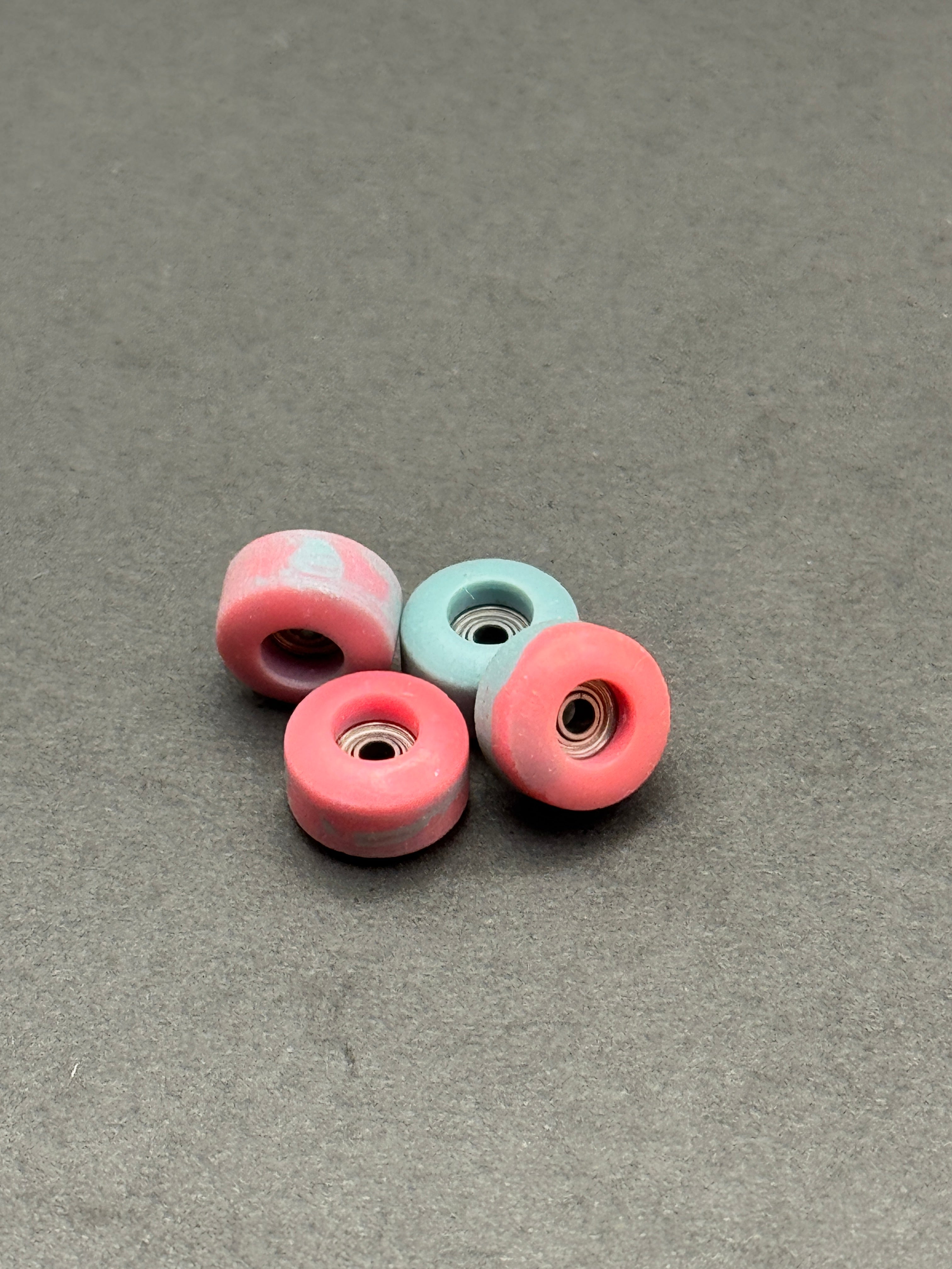 Lab Wheels Legacy-R Aqua Berries - Mild