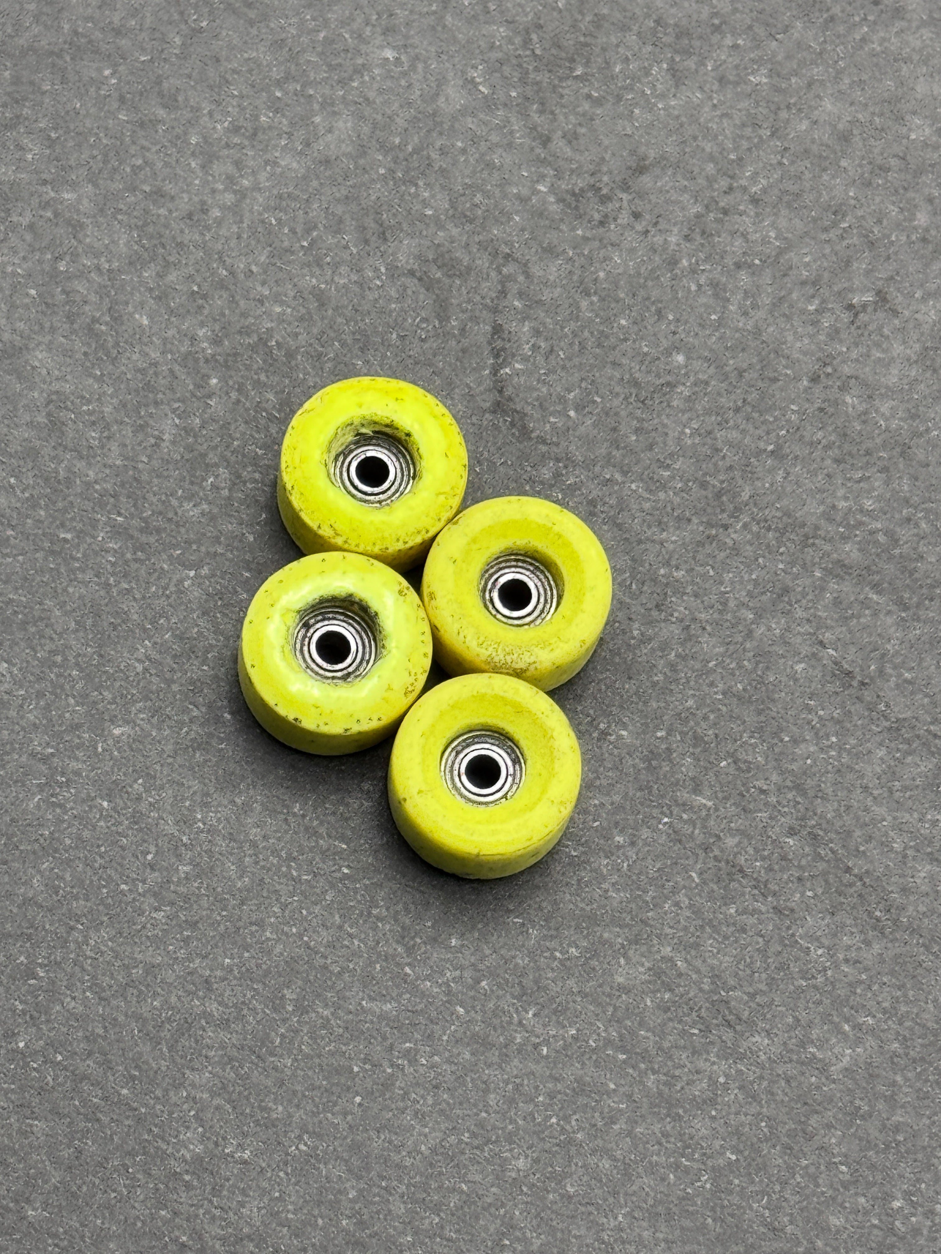 Abstract B-Stock Vary-Select - Skated