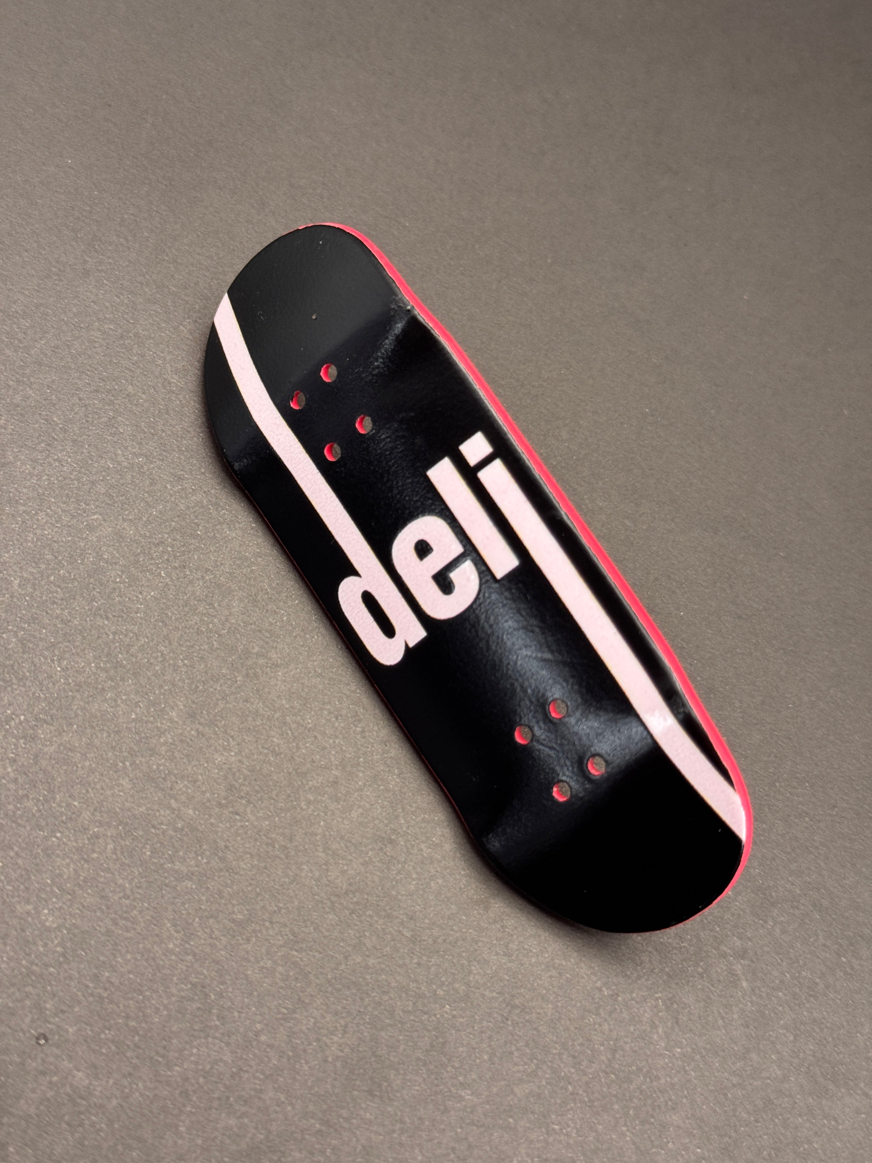 Deli Decks 33mm Poly - Mild