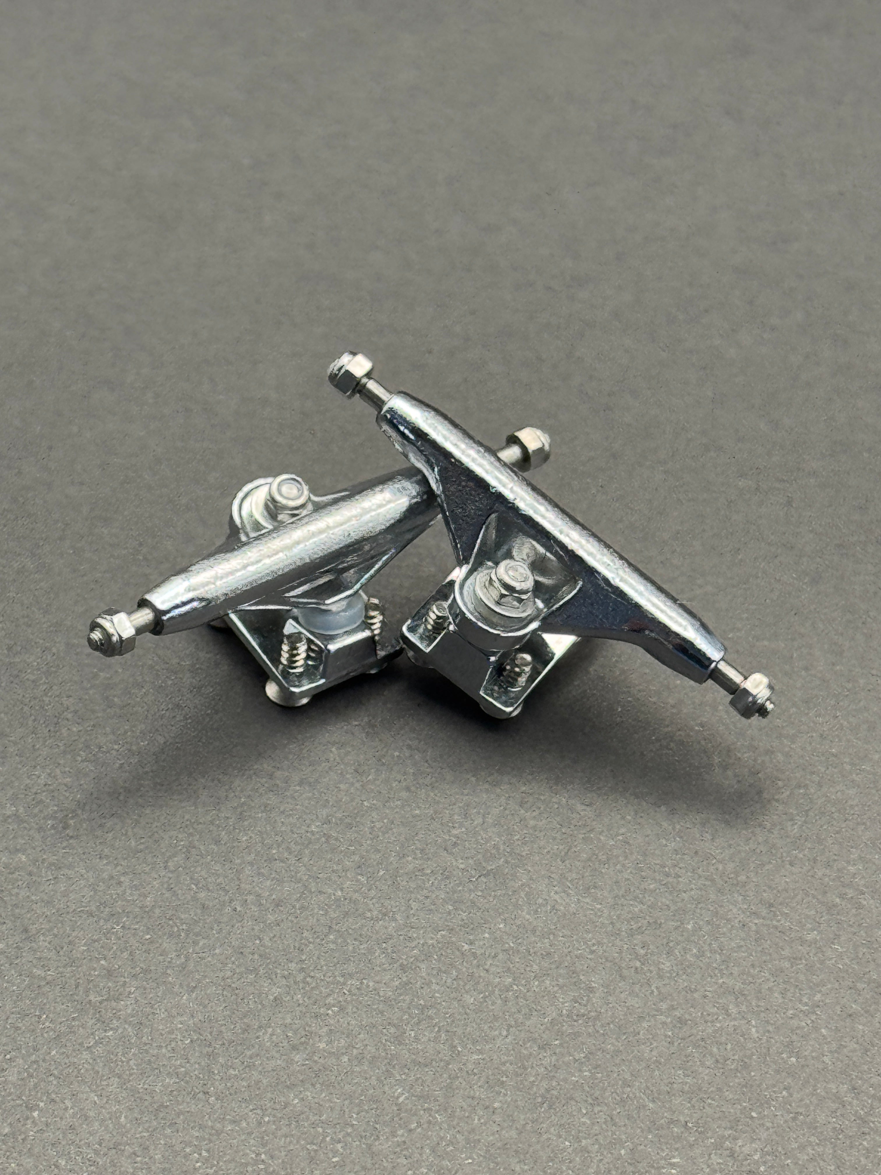 UAG V2 33.5mm Polished - Mild