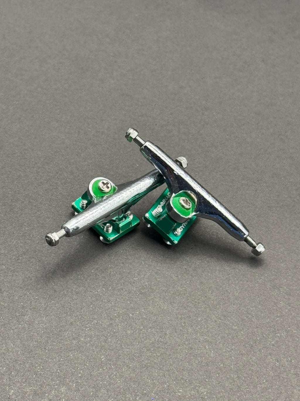 Dynamic 36mm Chrome/Green w/ Zanesh*ts - Skated
