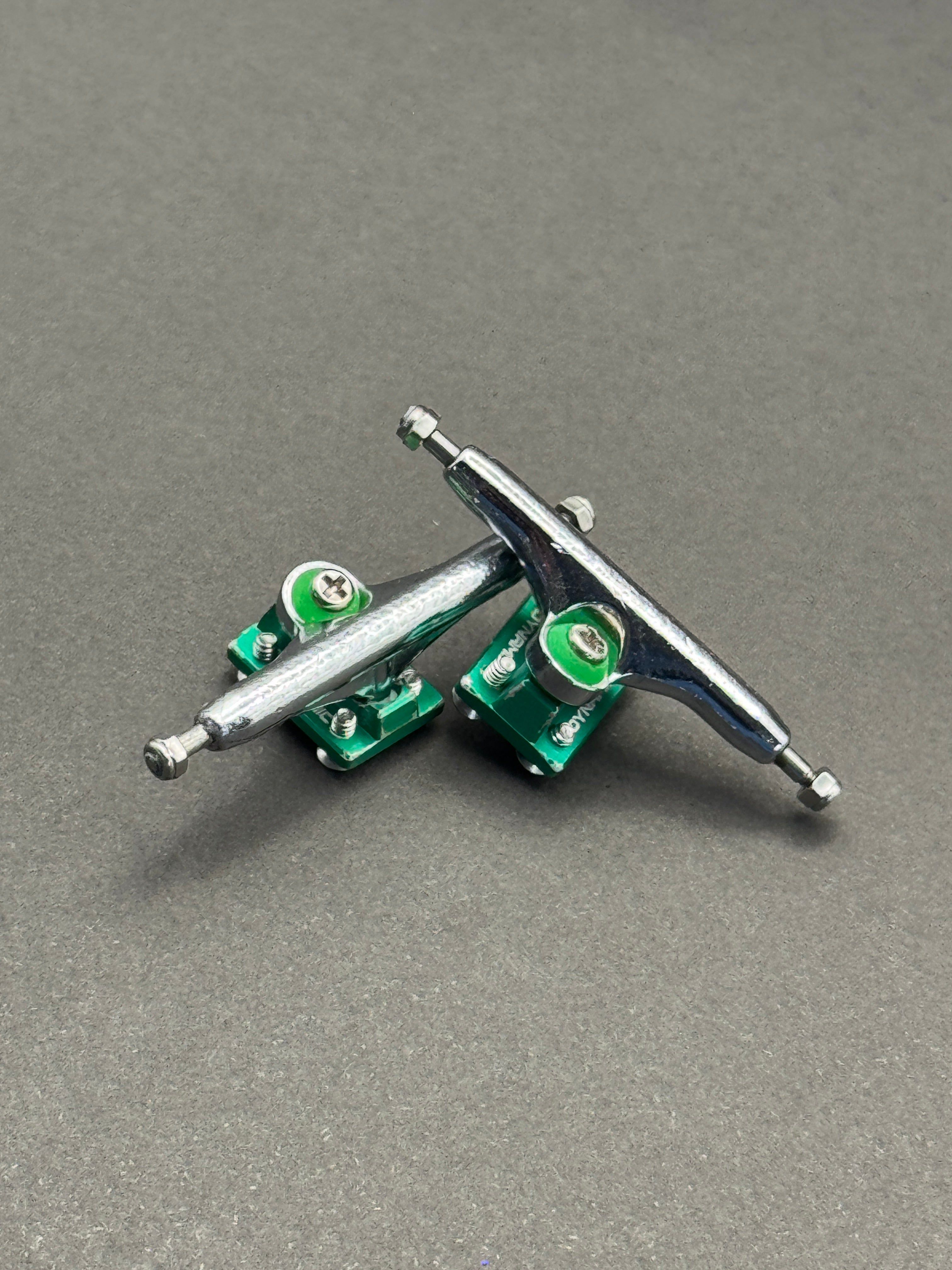 Dynamic 36mm Chrome/Green w/ Zanesh*ts - Skated