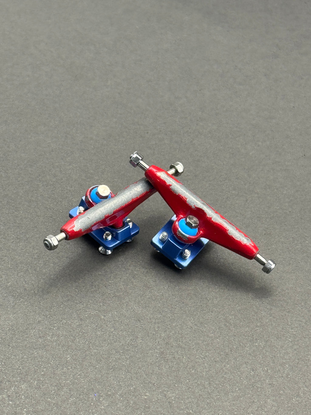 Deli Trux 34mm Red/Blue - Skated