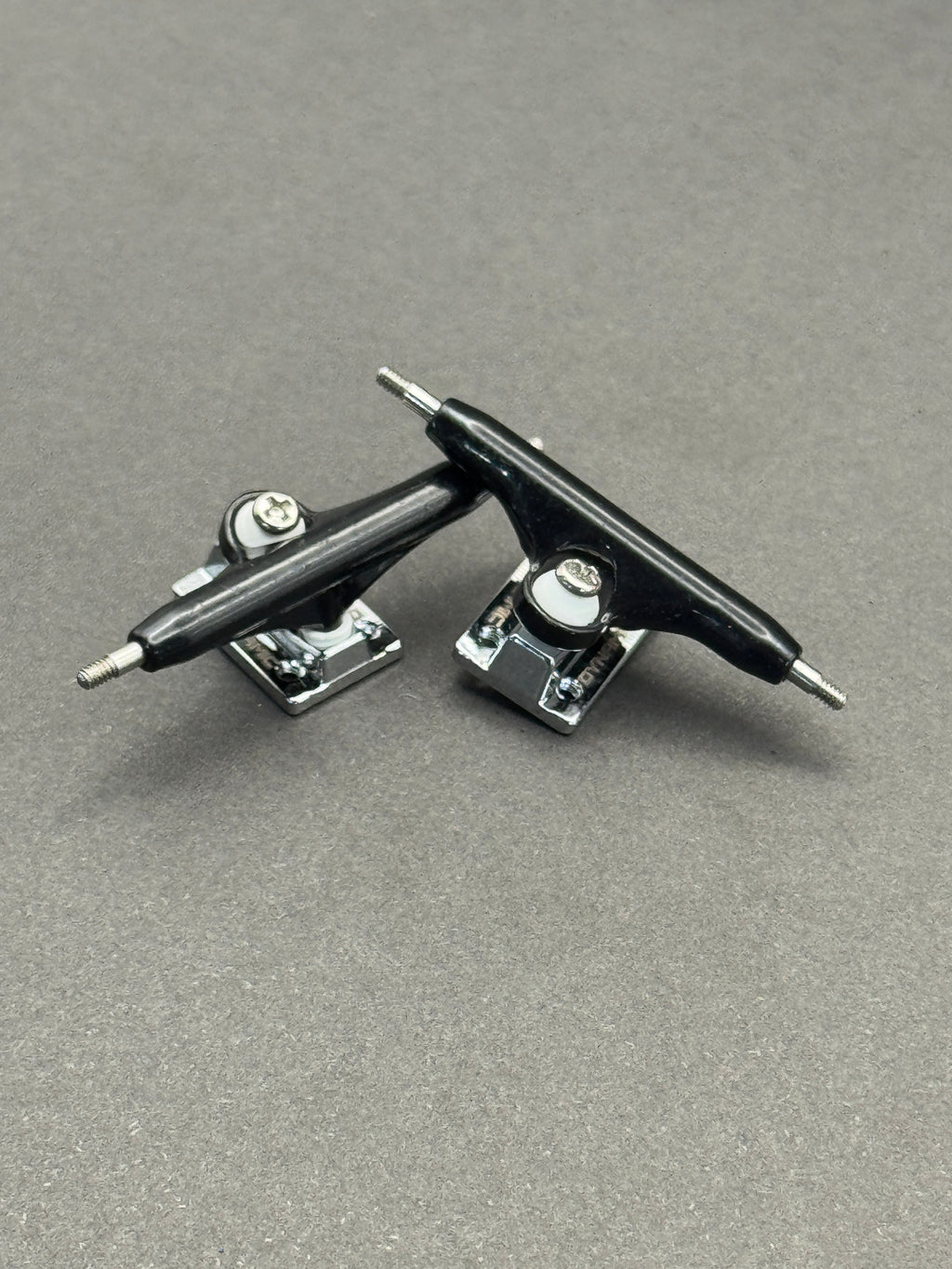 Dynamic 34mm Black/Chrome - Fresh