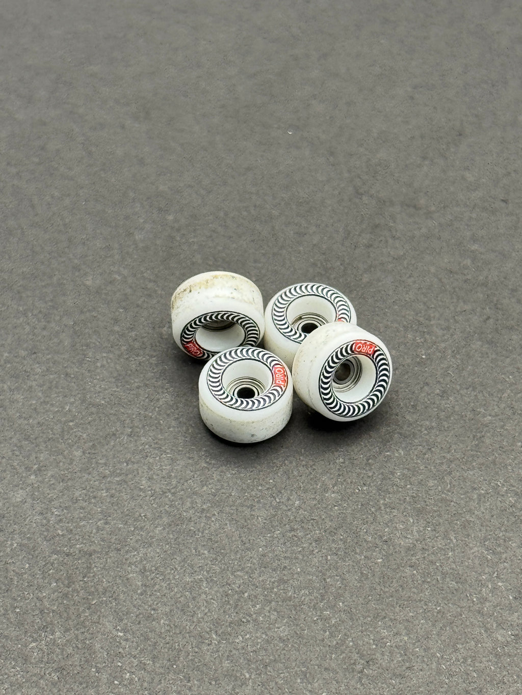 Piro Performance White Graphic Wheels - Mild