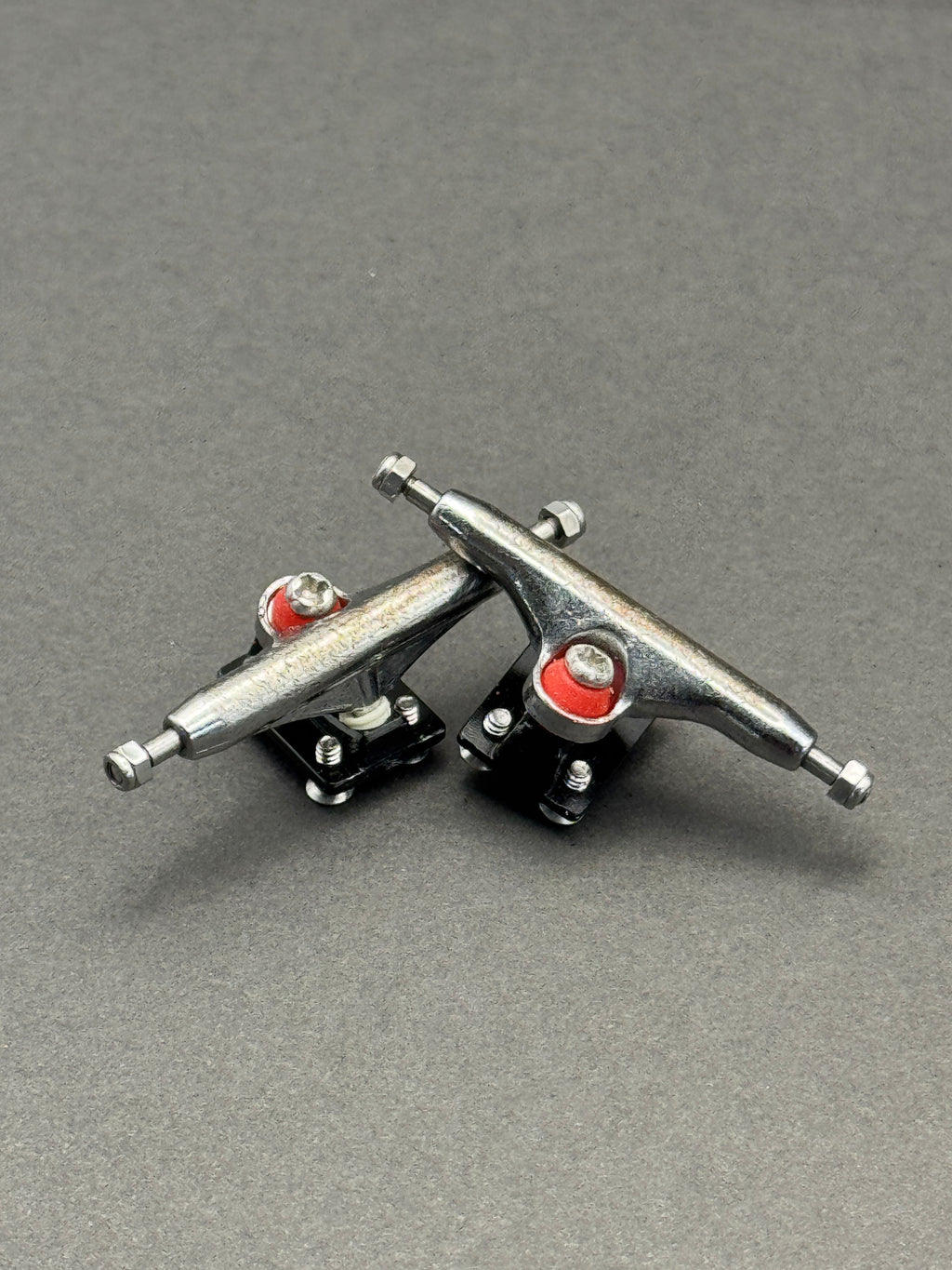 Dynamic 34mm Chrome / Black w/ Southsoft – Skated