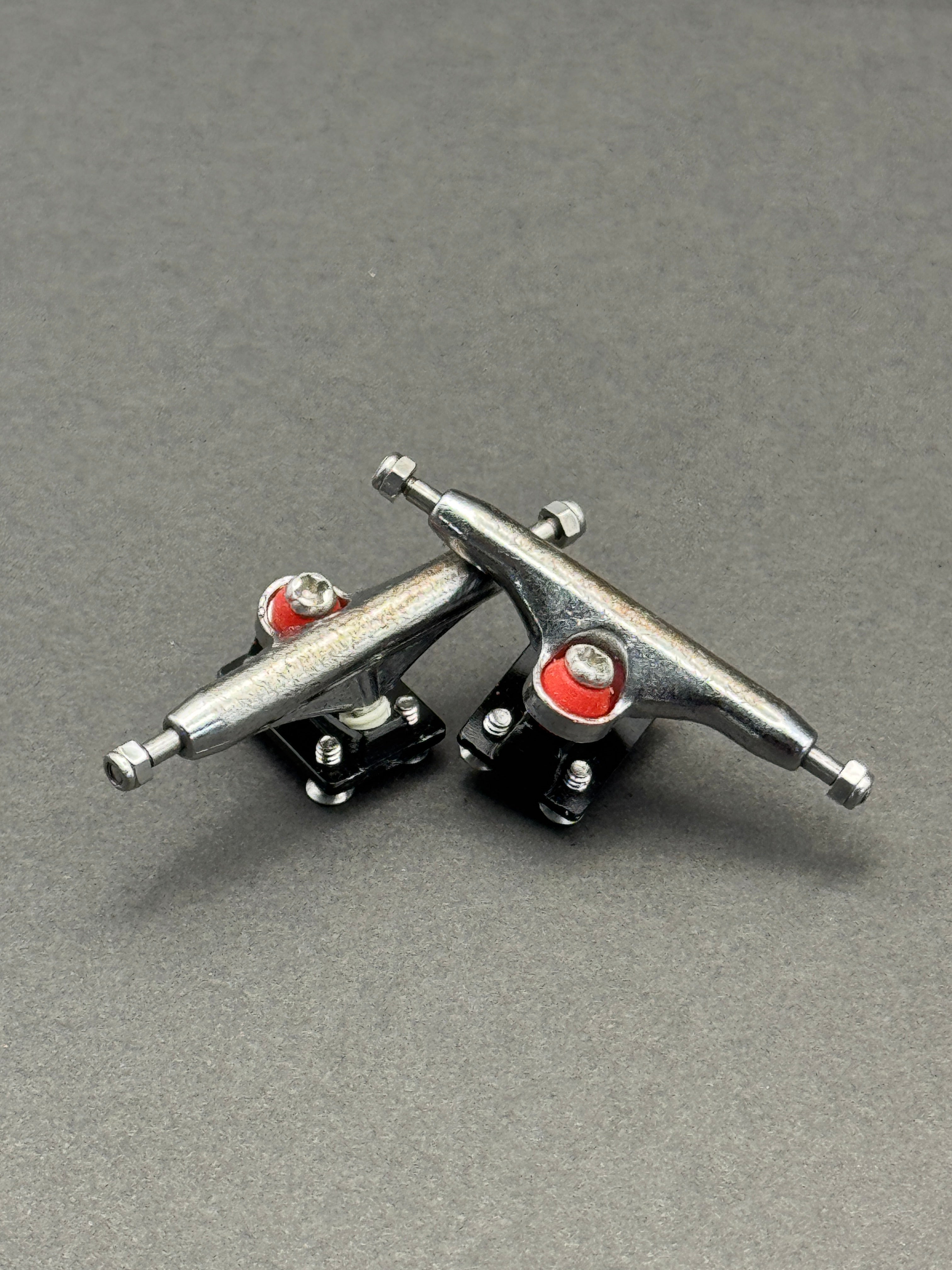 Dynamic 34mm Chrome / Black w/ Southsoft – Skated