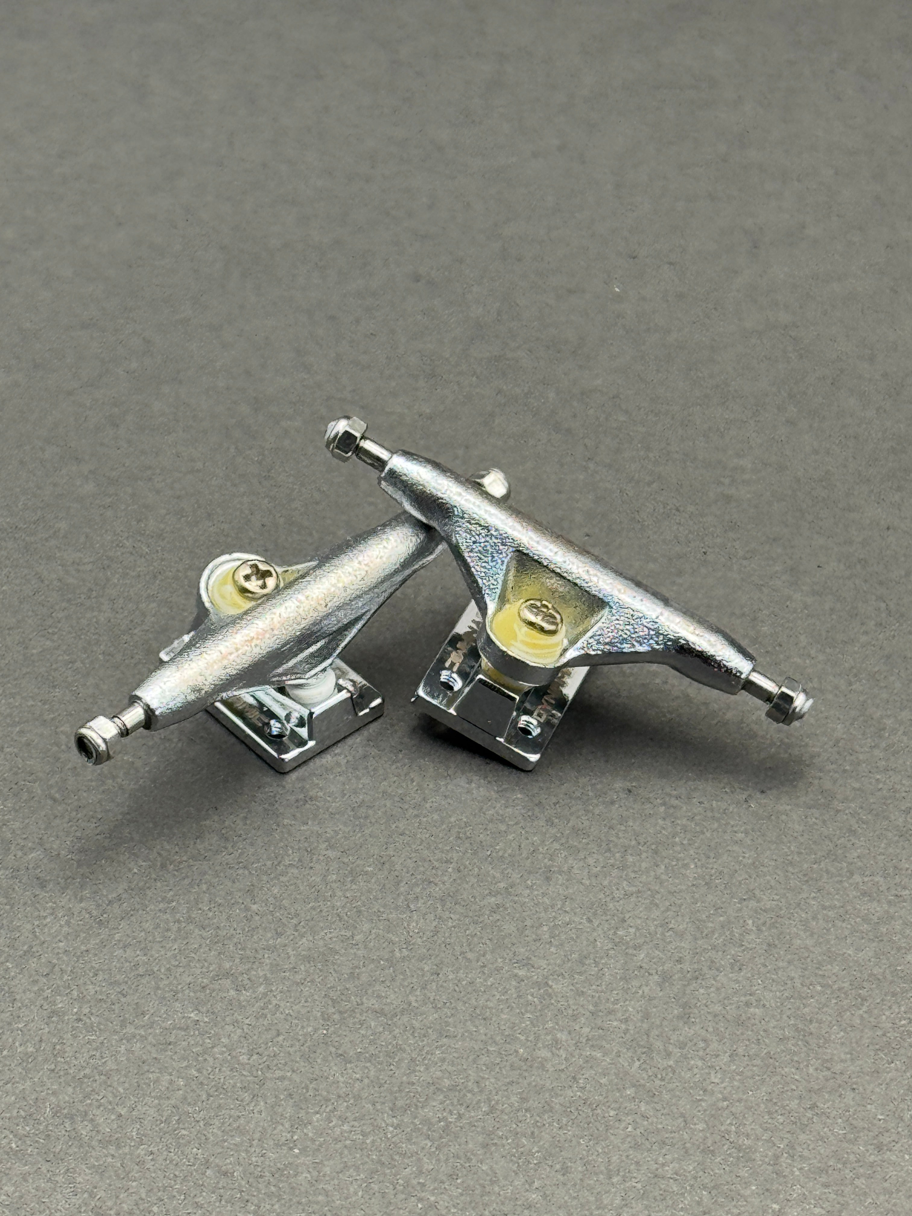 UAG V2 33.5mm Shot Blast / Chrome Dynamic Baseplates – Mild