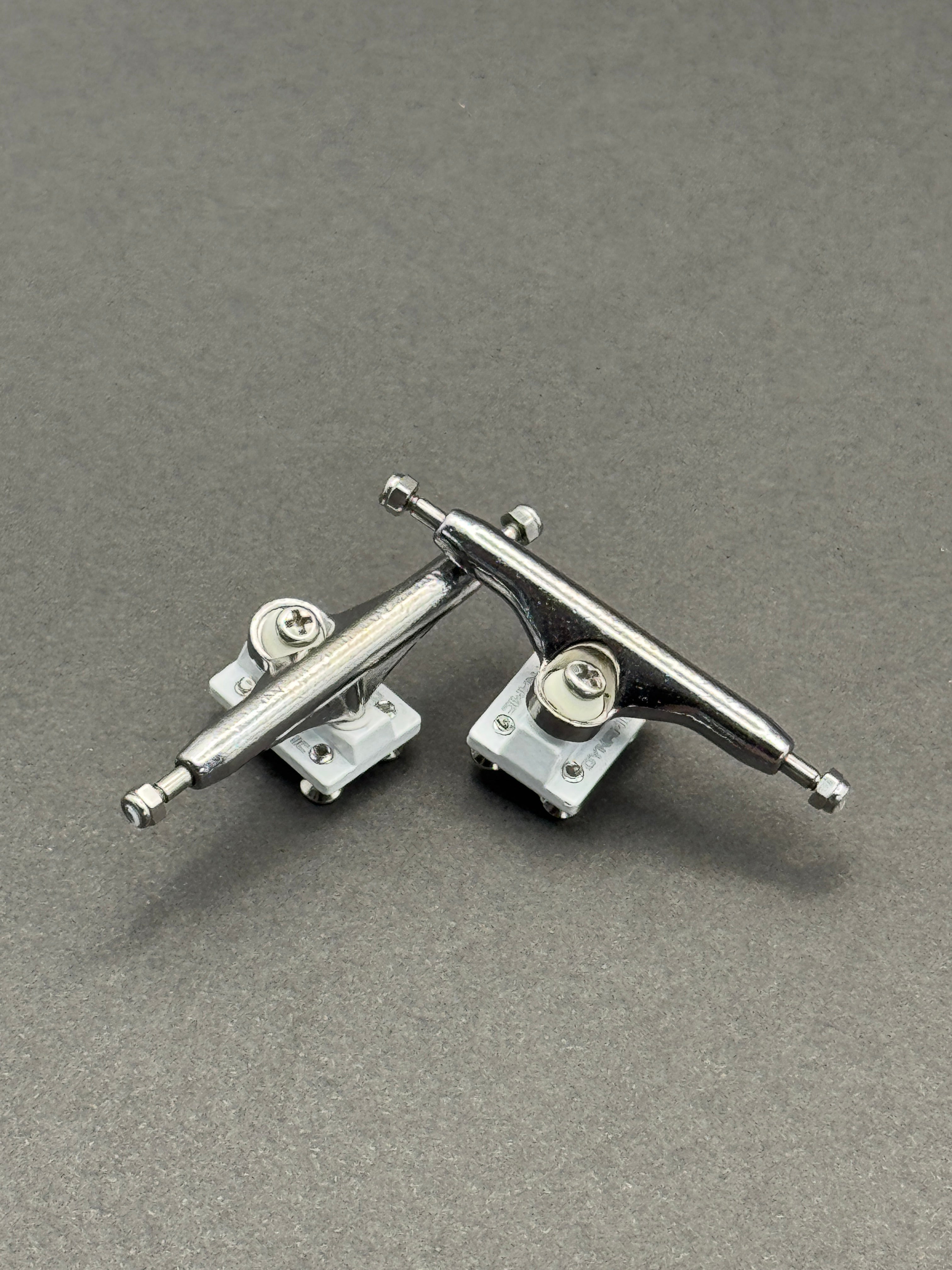 Dynamic 36mm Chrome / White – Mild