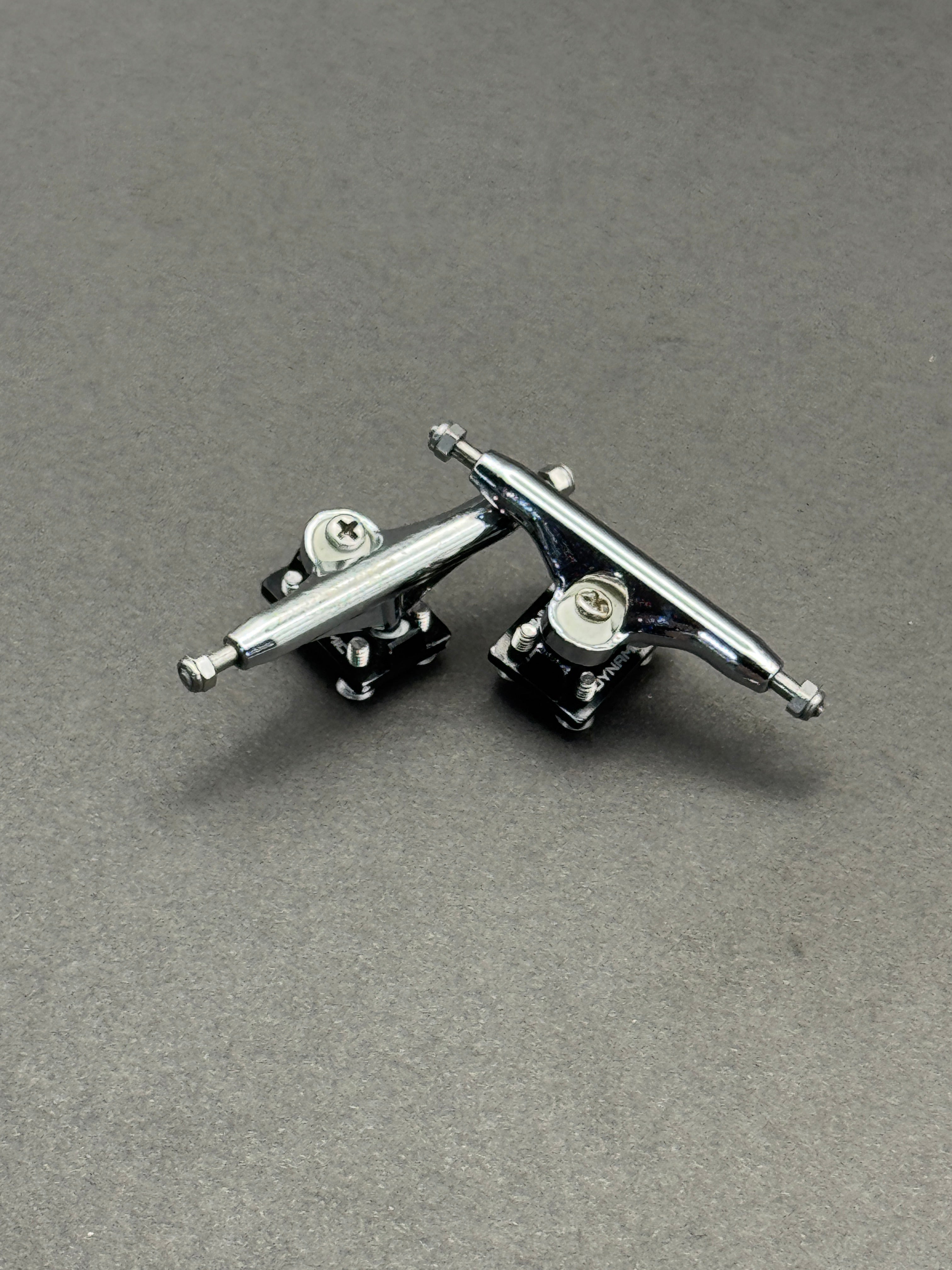 Dynamic 34mm Chrome / Black – Skated