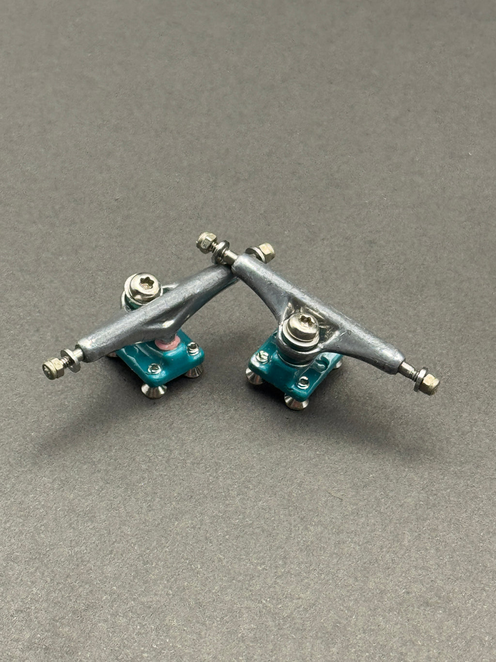 Yellowood Y-Trucks 32mm Silver X-4 / Teal – Skated