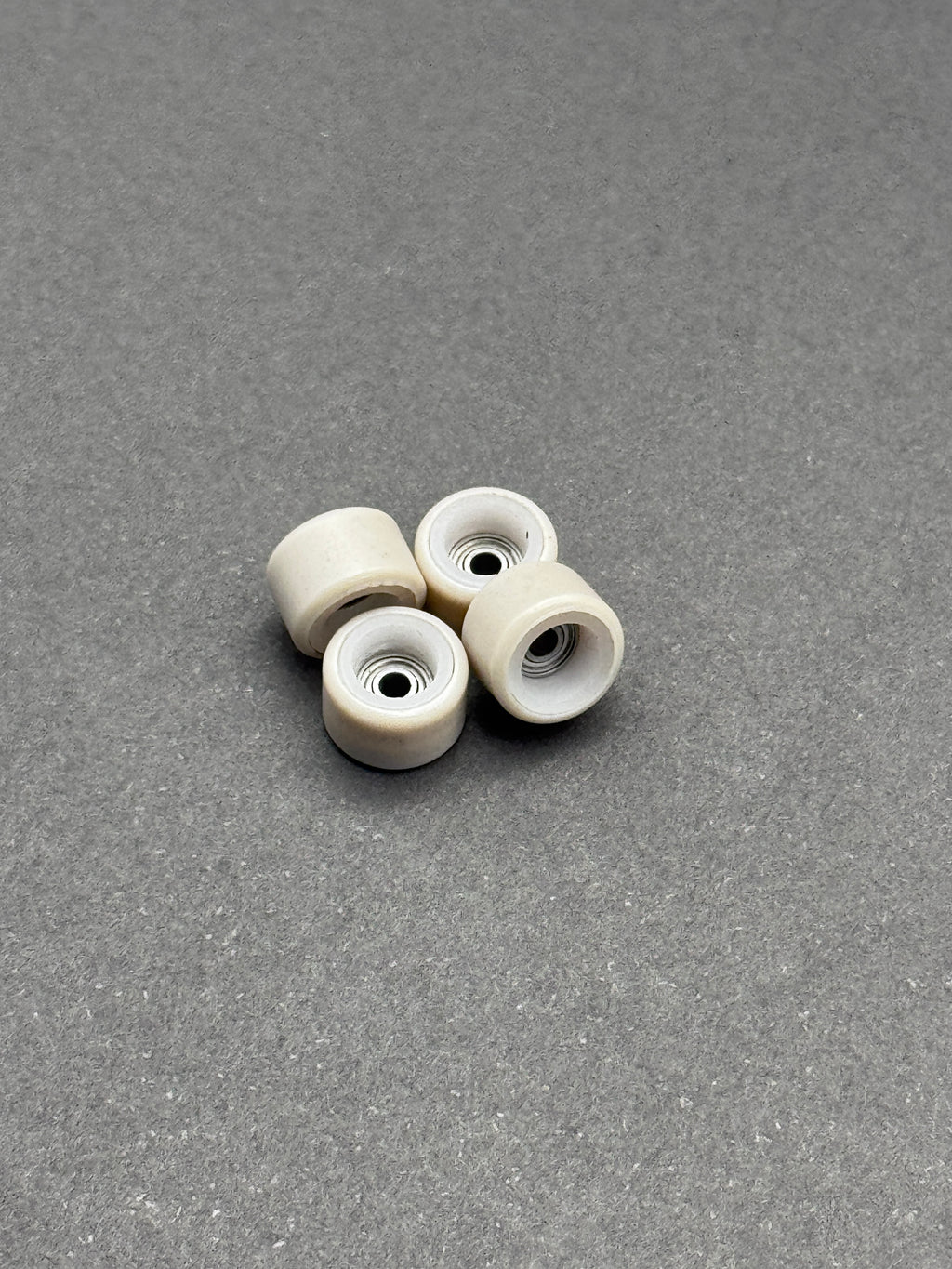 Flatface Dual Duro Tan/White – Skated