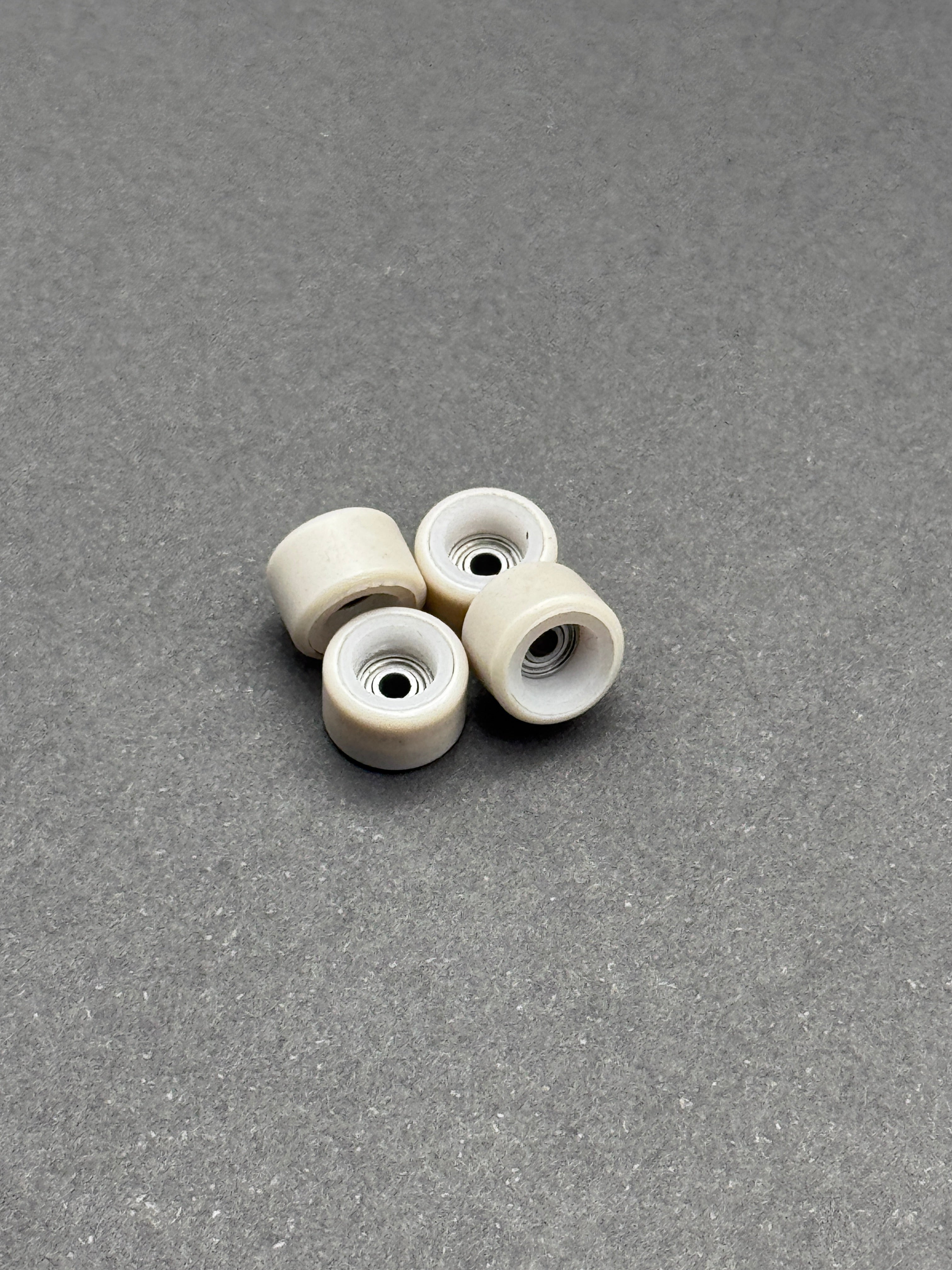 Flatface Dual Duro Tan/White – Skated