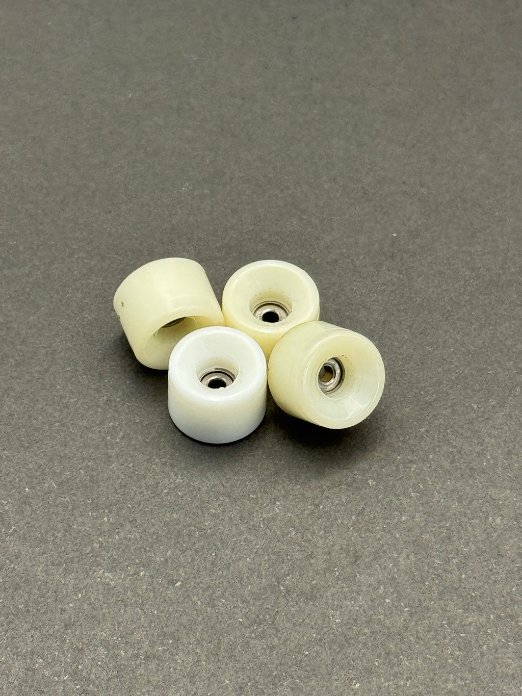 Ampersand &Full White (Customer-Made Focus Set) – Skated