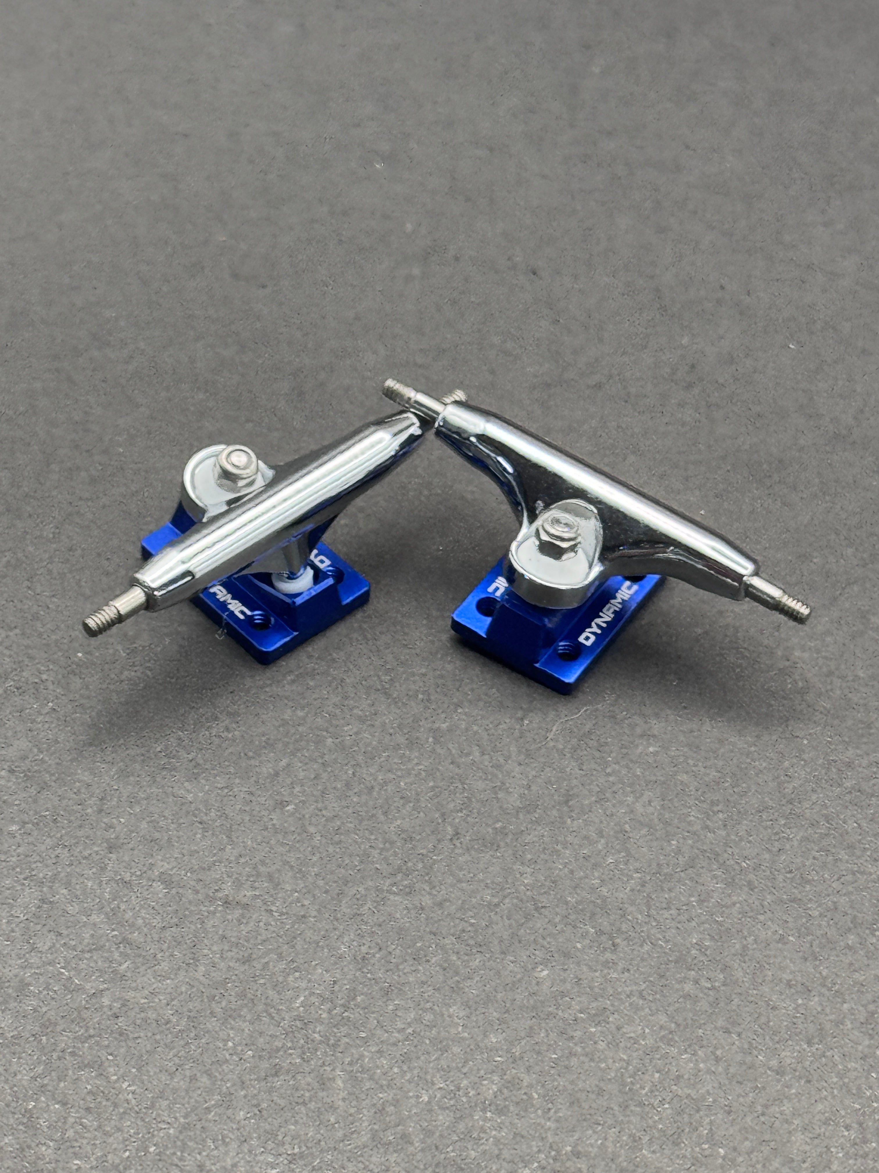 Dynamic SE 29mm Chrome Hanger / Color Plates (Select Color) – Fresh