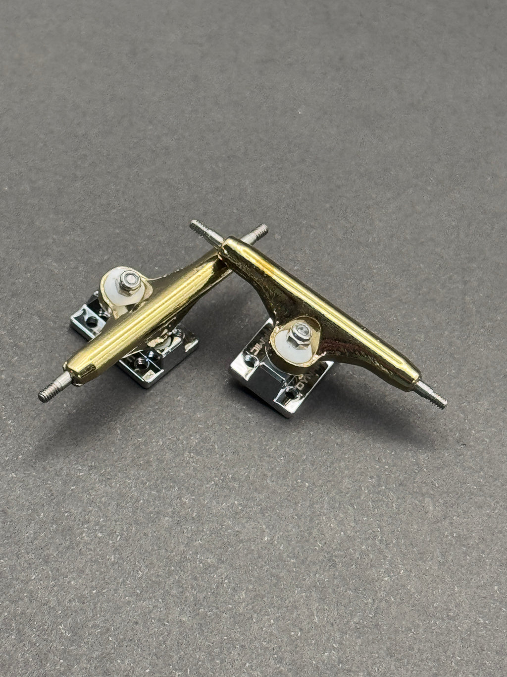 Dynamic SE 34mm Gold / Chrome – Fresh