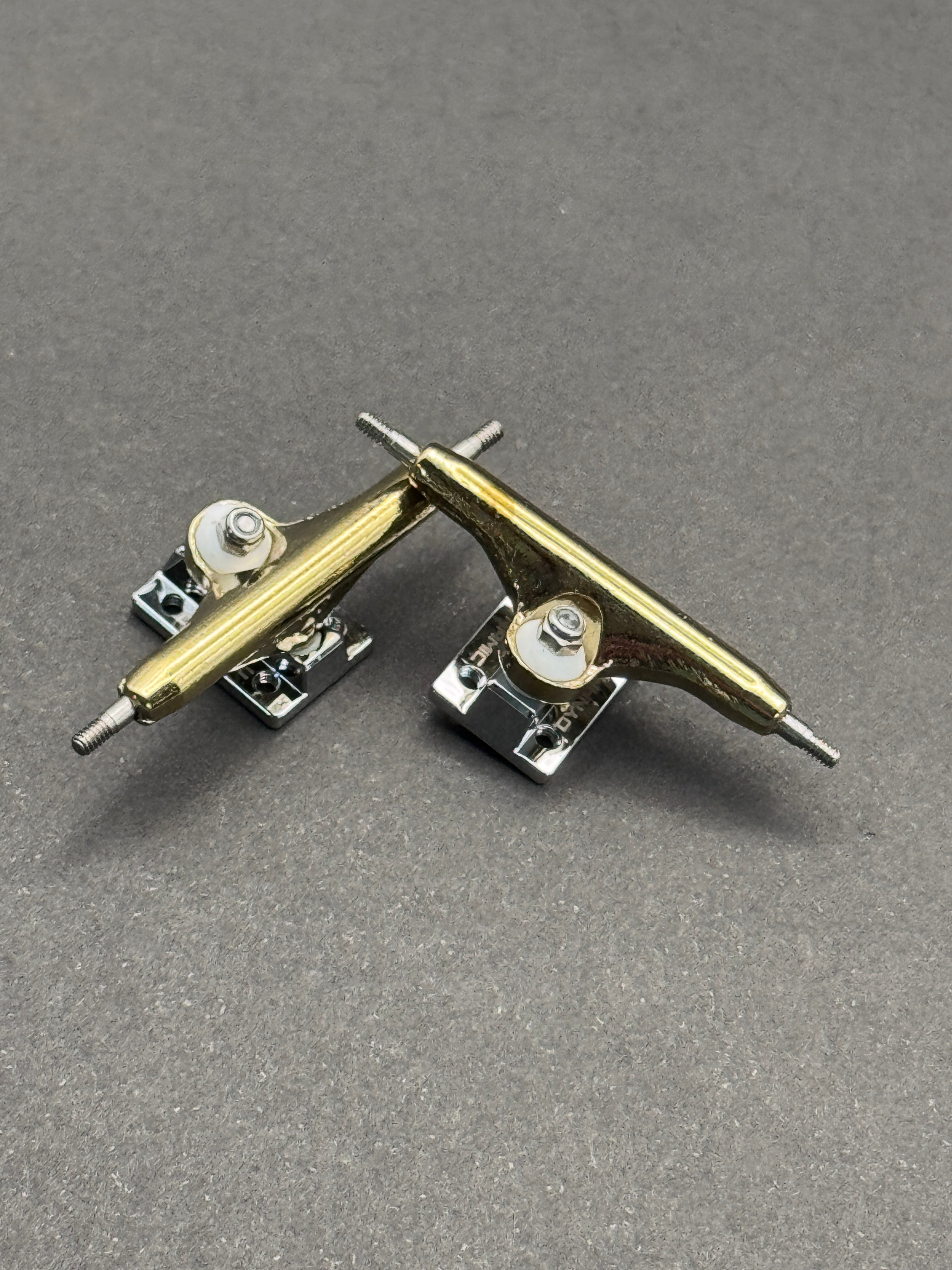 Dynamic SE 34mm Gold / Chrome – Fresh