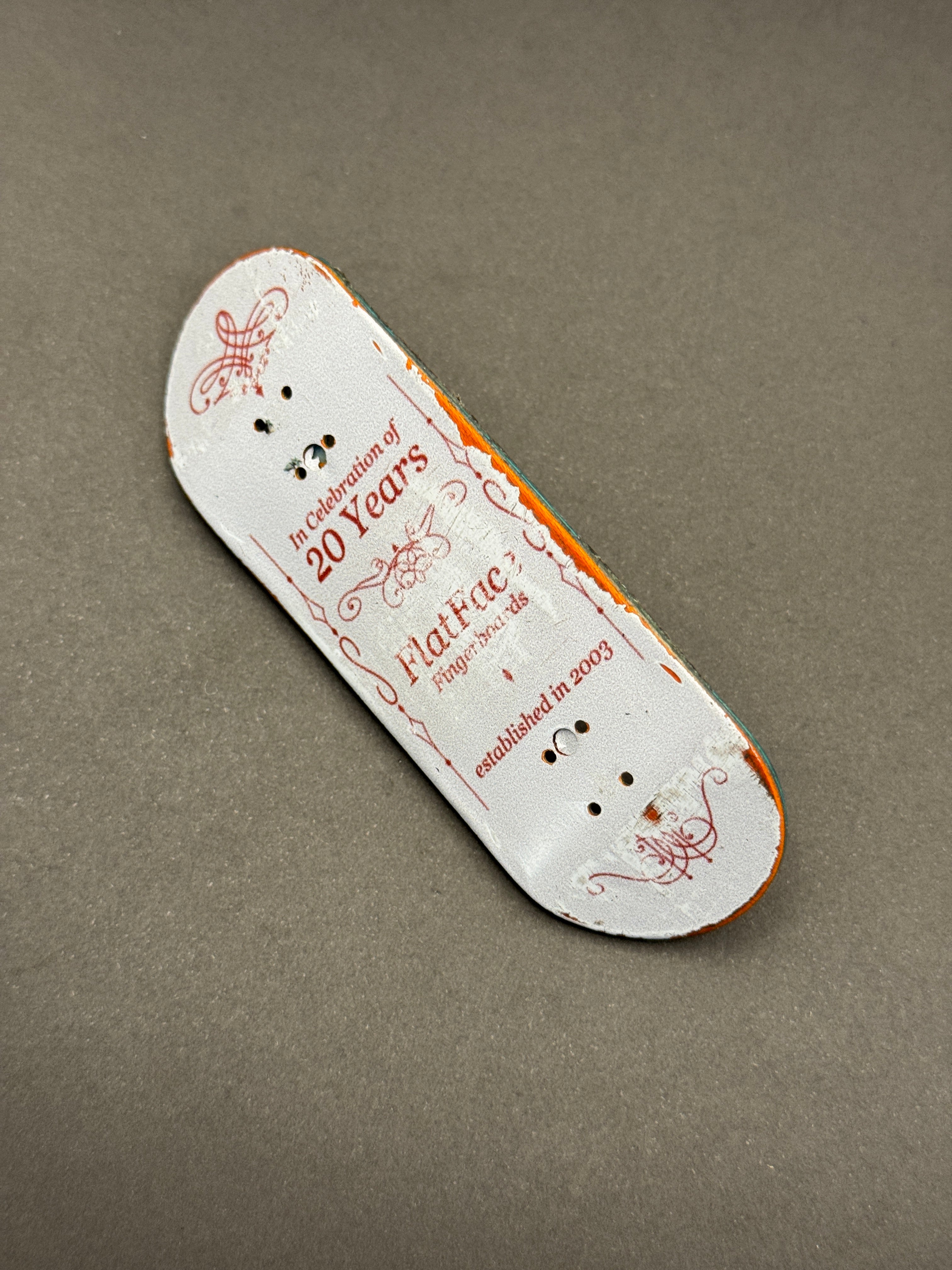 Bonk 34mm Mountain - deck graphic side