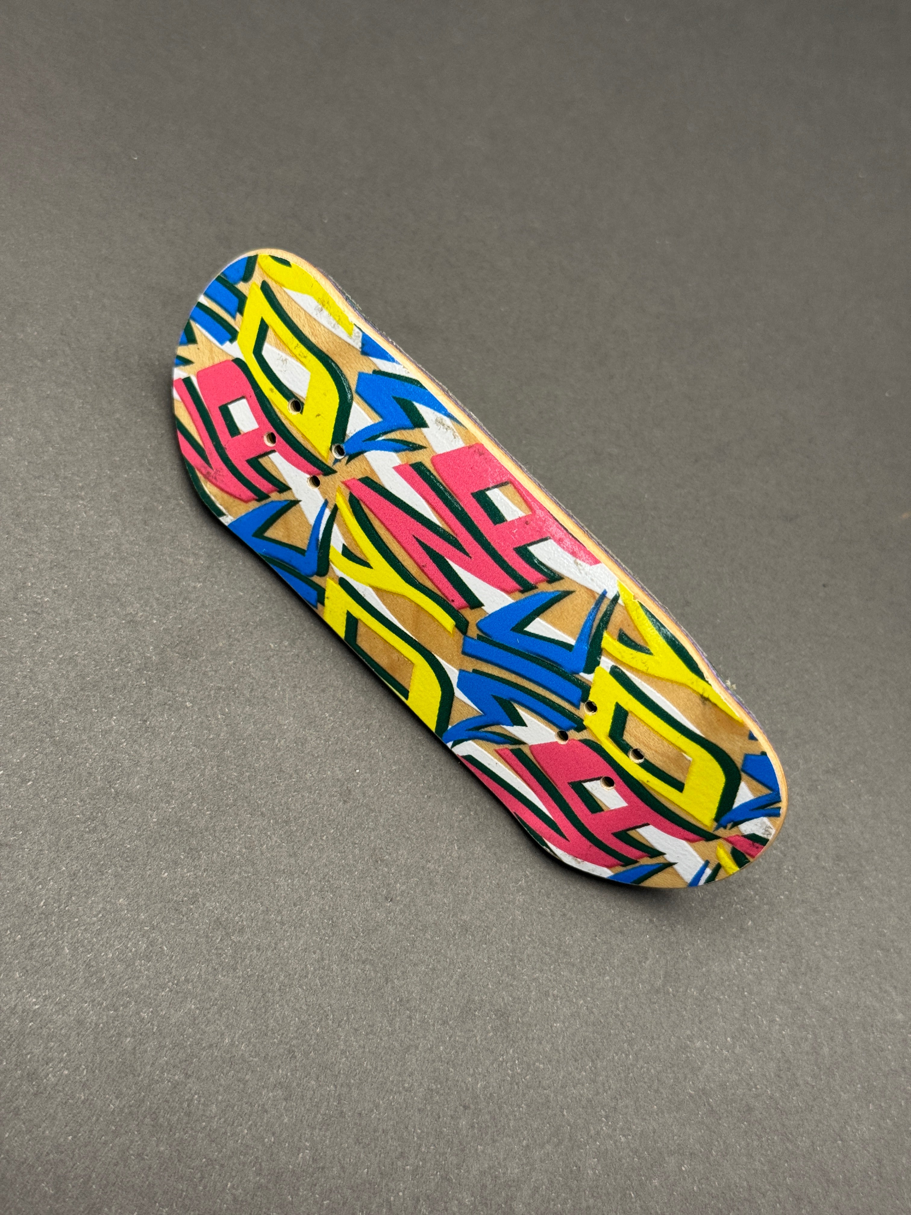 Dynamic 33.6mm Dynamic - deck graphic side