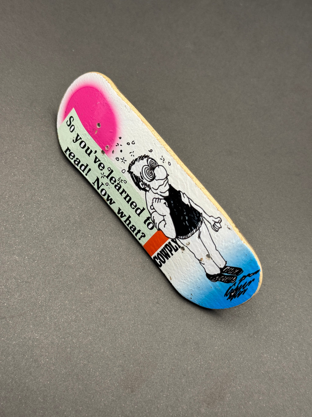Cowply 32mm (2009) C2 - deck graphic side