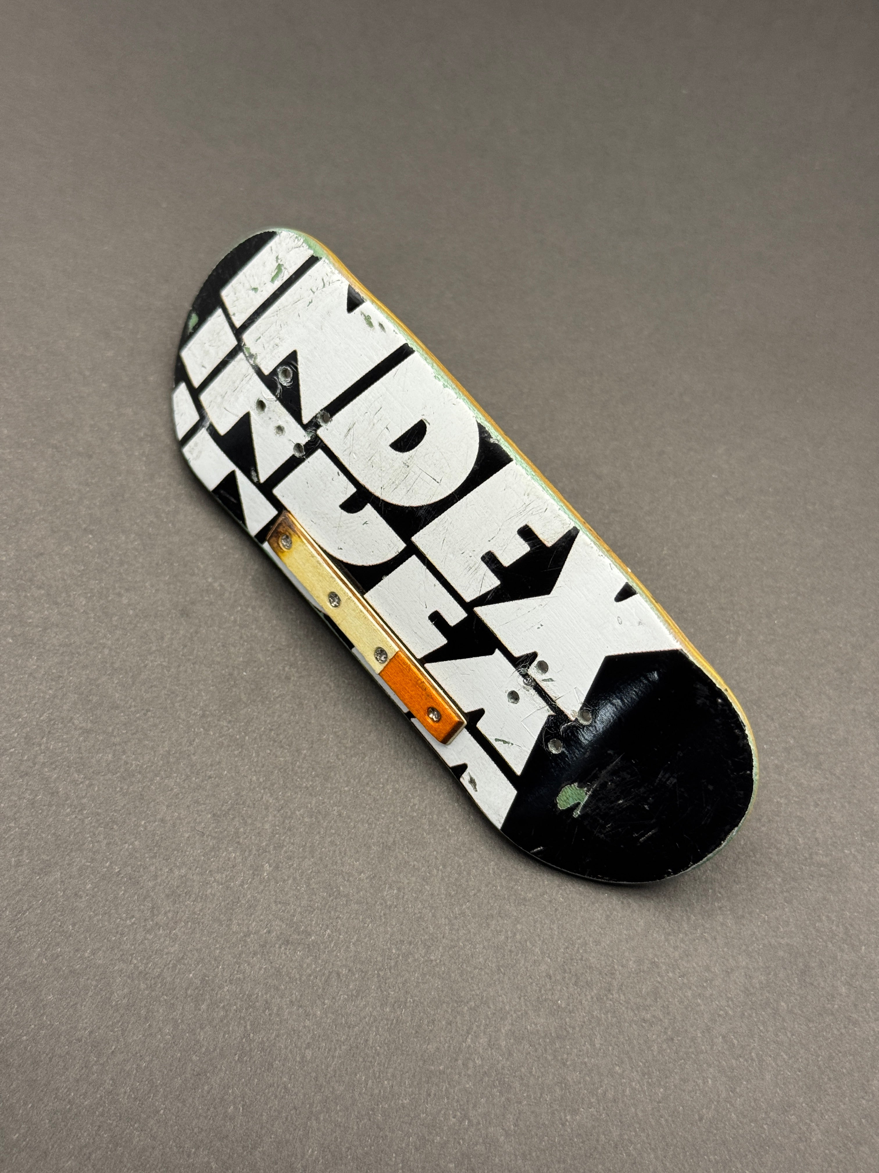 Index 34.5mm IDK - deck graphic side